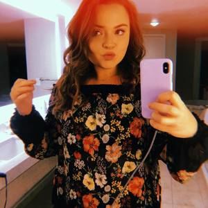 Meet your Posher, Katelyn